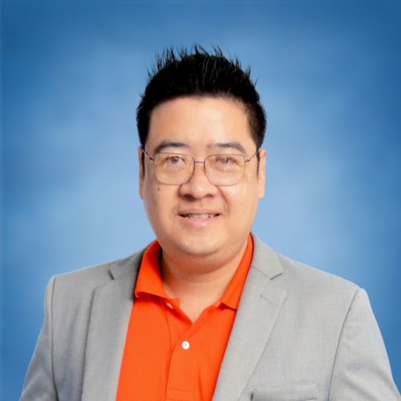 Asst.Prof.Dr.Krit Pattamaroj